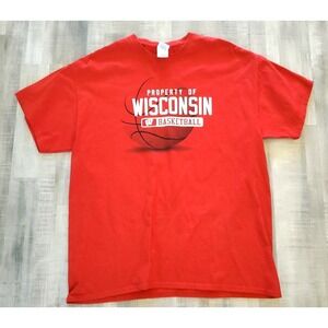 University of Wisconsin Adult Red XL TEE T Shirt Basketball NCAA Gildan Cotton